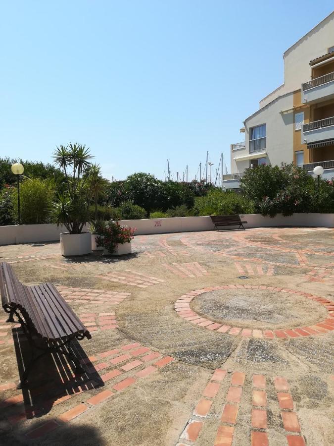 Appartement 1Ere Ligne Vue Port Avec Balcon, Piscine Agde Exterior photo
